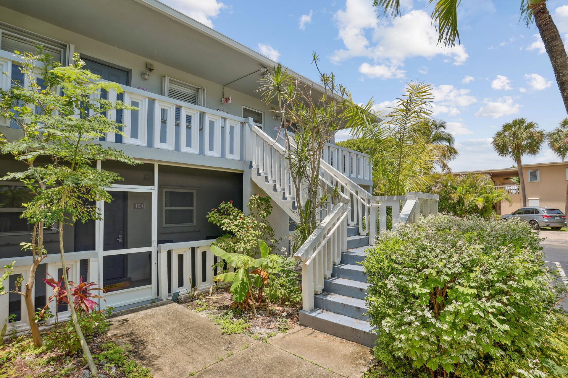 Unit 210 photo 20