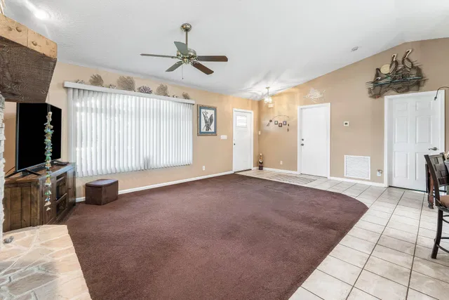  Residence photo 11