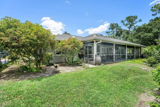  Residence photo 30