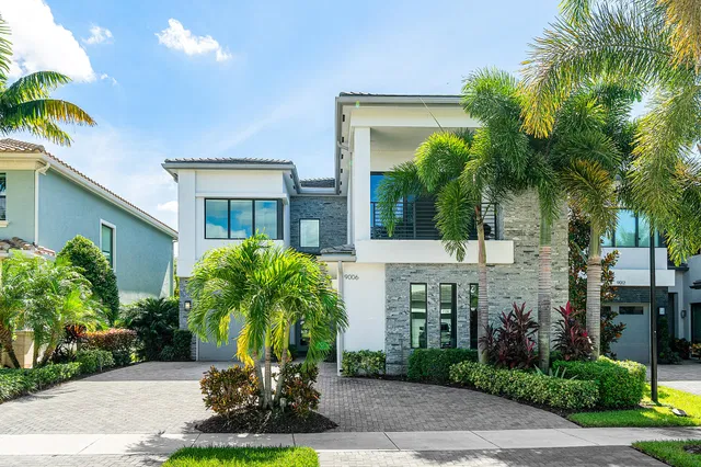 Boca Bridges Residence photo 3