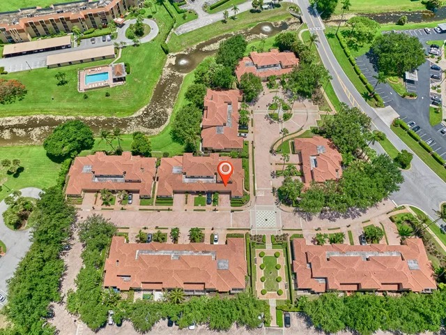 Residence photo 34