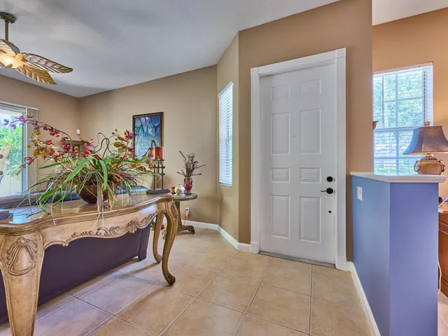Residence photo 48