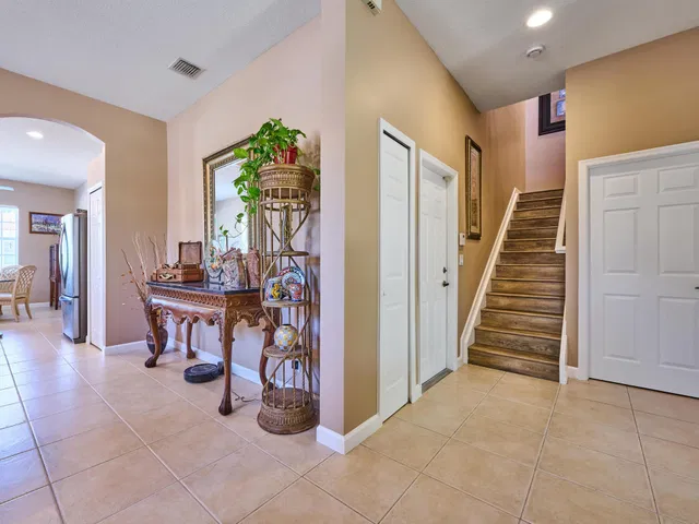 Residence photo 51