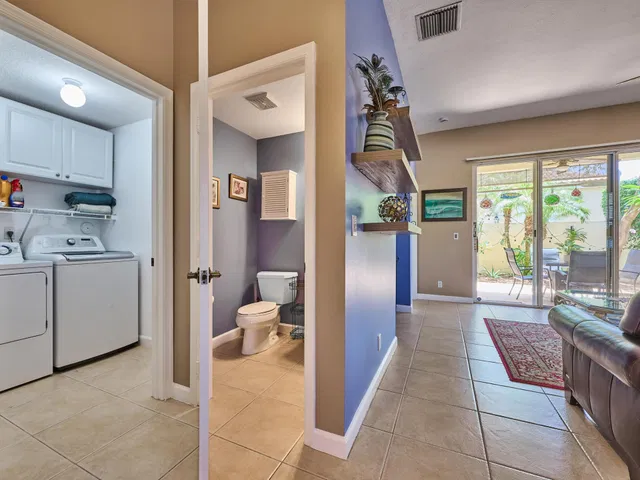 Residence photo 83