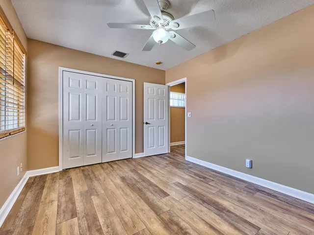 Residence photo 90