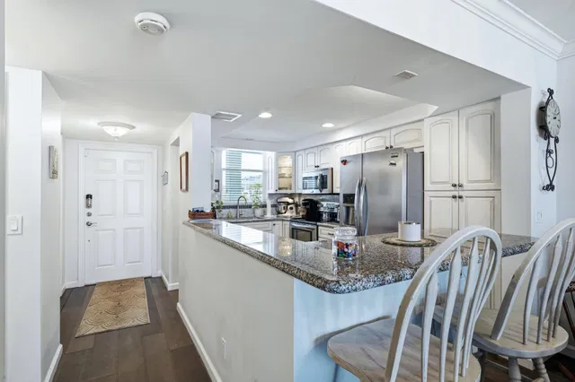 Paradise Harbour North Palm Beach Unit 203 photo 9