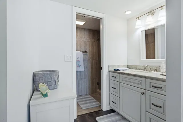 Paradise Harbour North Palm Beach Unit 203 photo 15