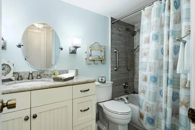 Paradise Harbour North Palm Beach Unit 203 photo 20