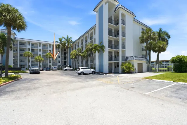 Paradise Harbour North Palm Beach Unit 203 photo 25