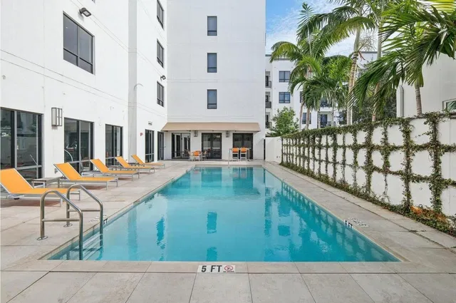 Downtown West Palm Beach Unit 411 photo 4