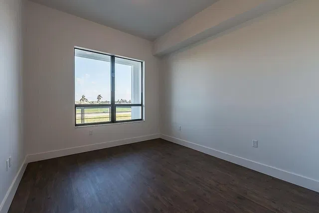 Downtown West Palm Beach Unit 411 photo 6