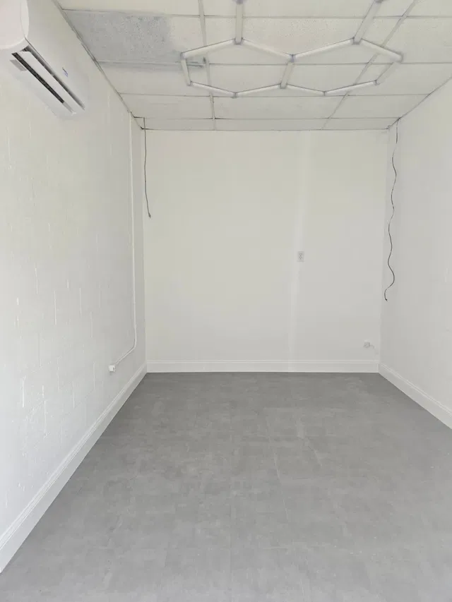 Unit 15 photo 2