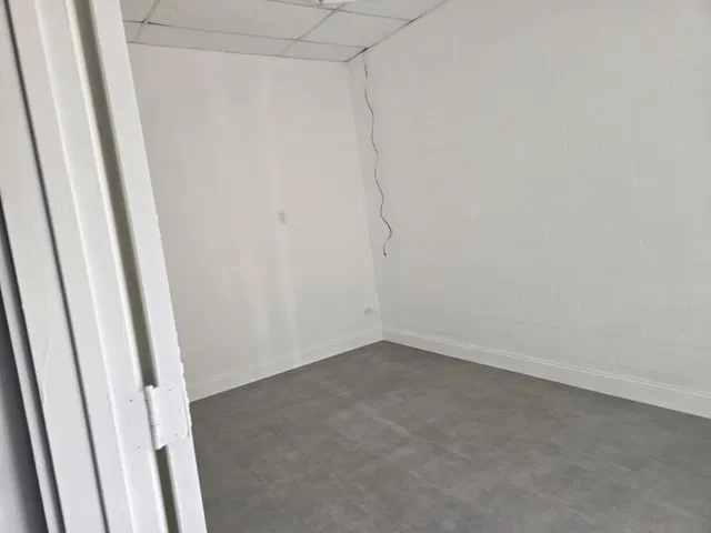 Unit 15 photo 3