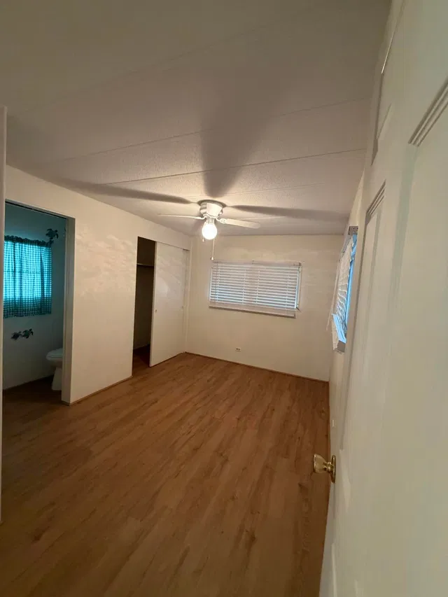 Unit 119 photo 8