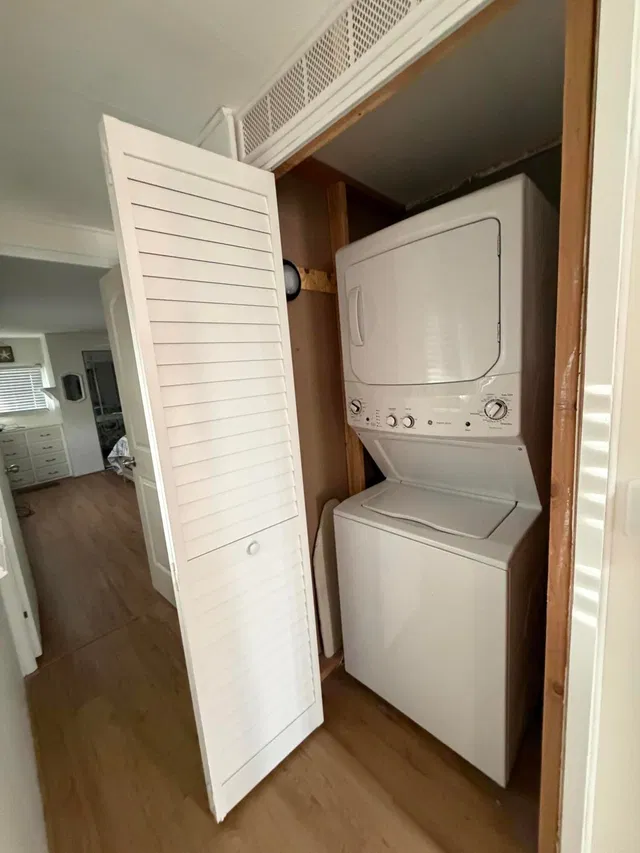 Unit 119 photo 12