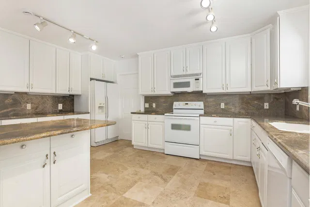 North End Palm Beach Residence photo 6