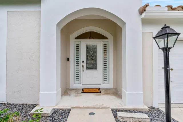  Residence photo 5