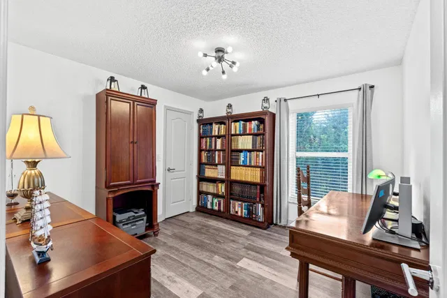  Residence photo 25