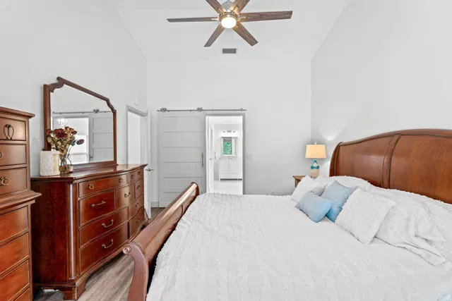  Residence photo 34