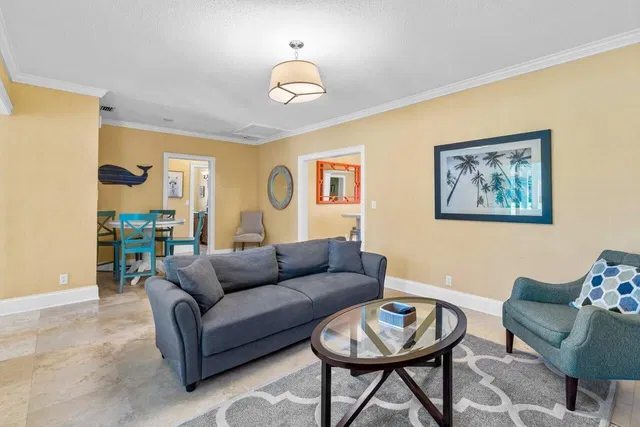 Residence photo 22