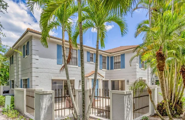 PGA National Palm Beach Gardens Unit 4 photo 3