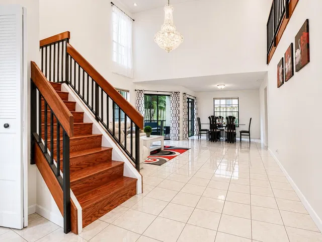 Residence photo 10