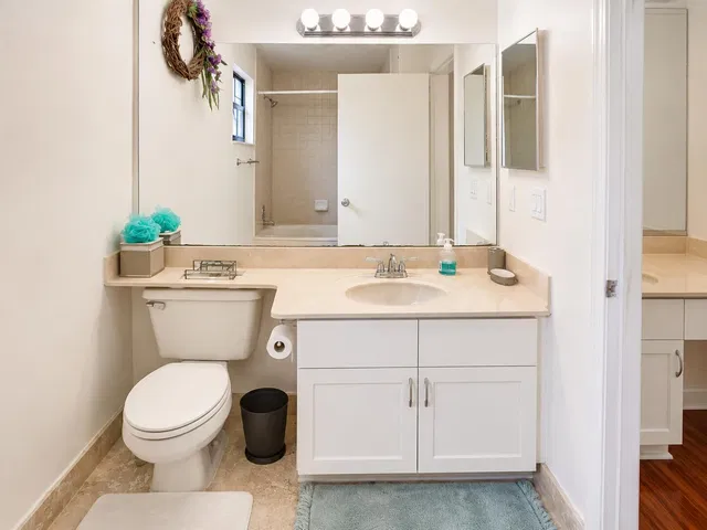 Residence photo 25