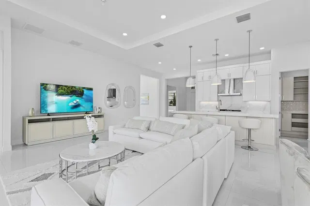  Residence photo 15