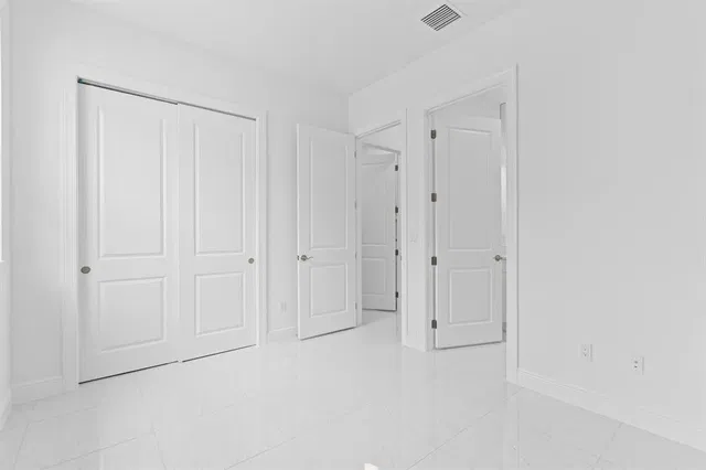  Residence photo 33