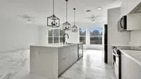 Residence photo 5