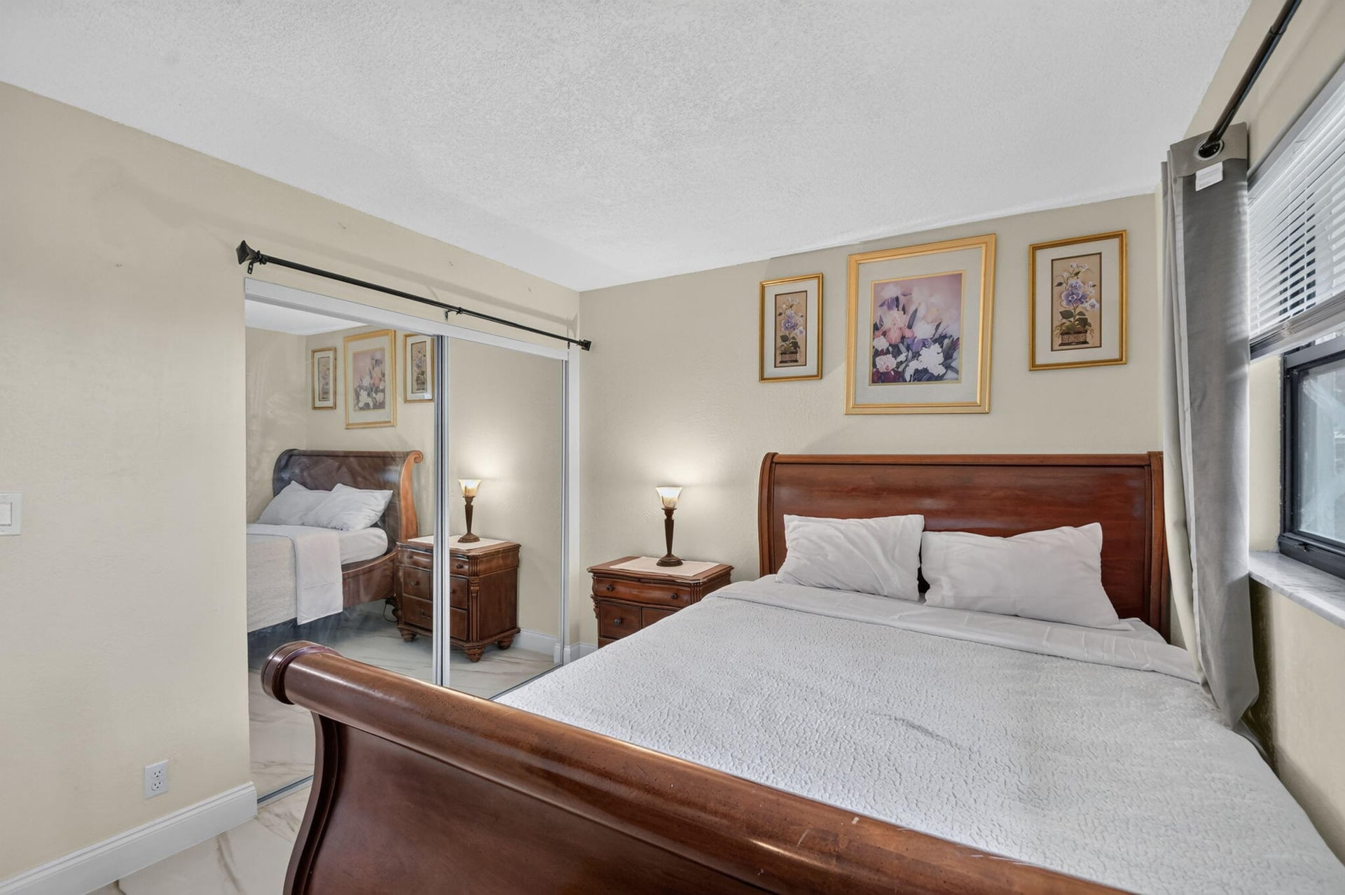 Unit J107 photo 26