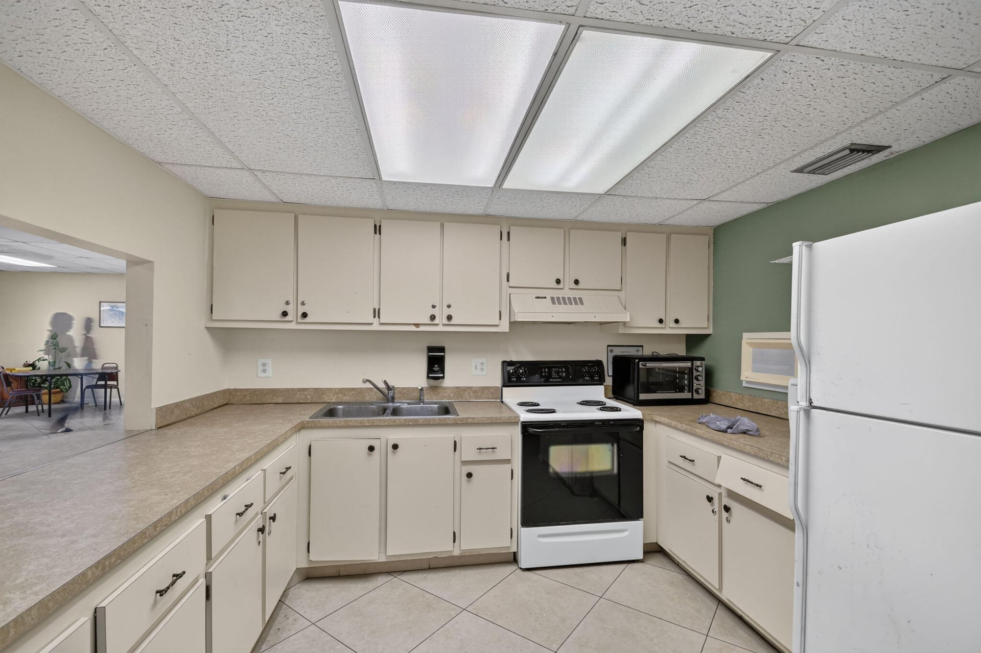 Unit J107 photo 44