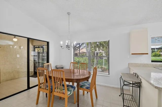 Residence photo 15