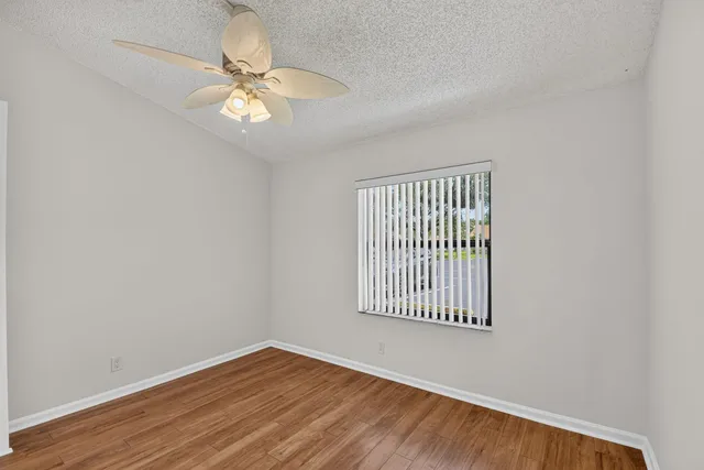 Residence photo 22