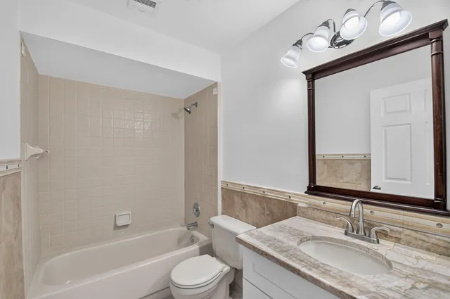 Residence photo 25