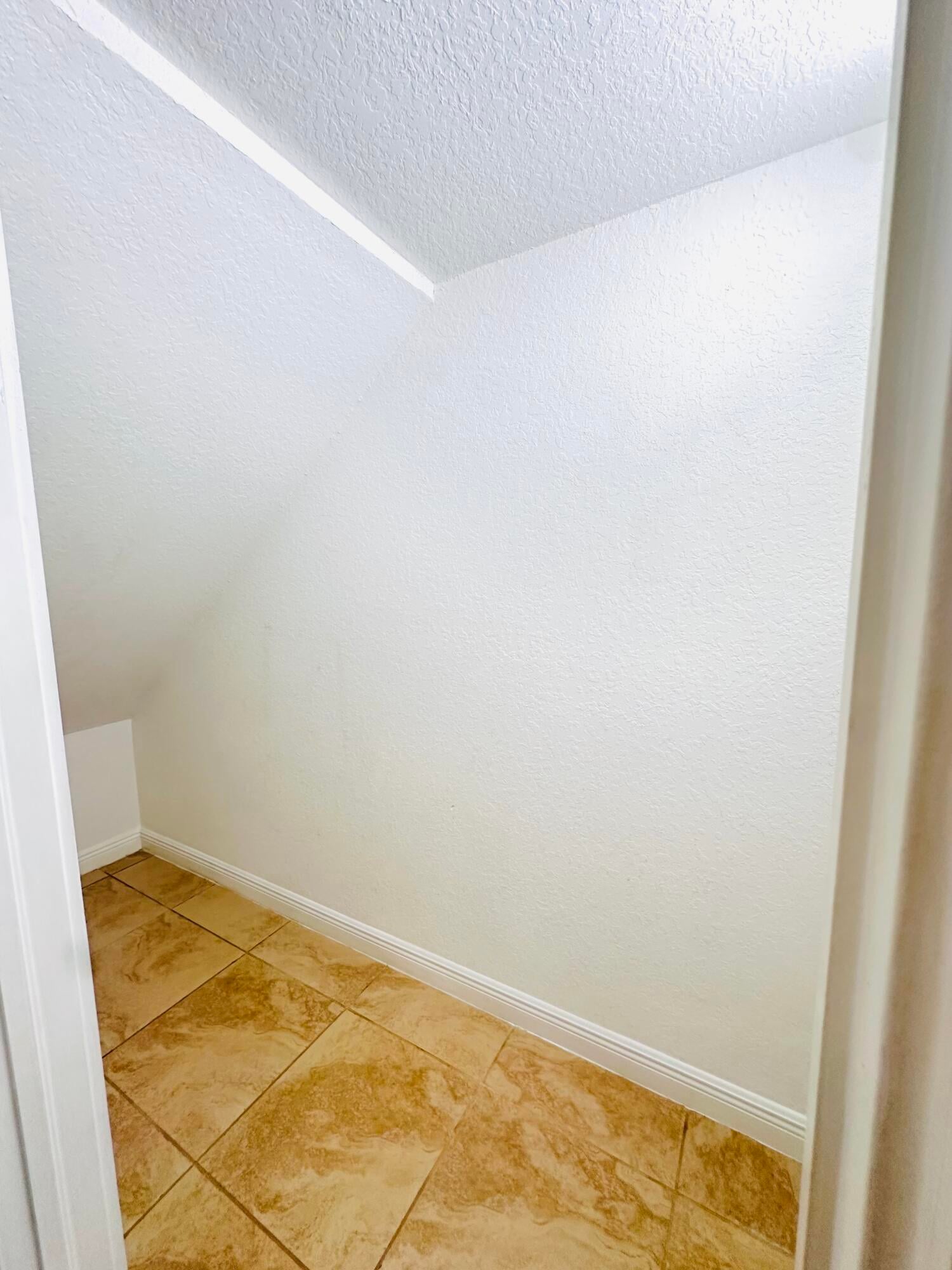 Residence photo 17