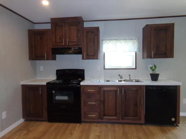 Residence photo 2
