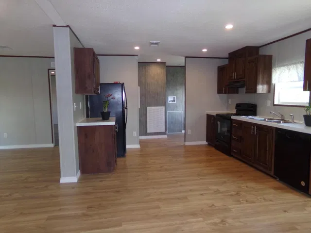 Residence photo 8