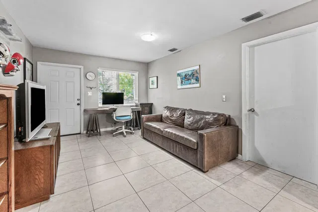 Flamingo Park Residence photo 8