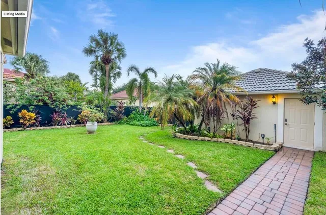  Residence photo 5