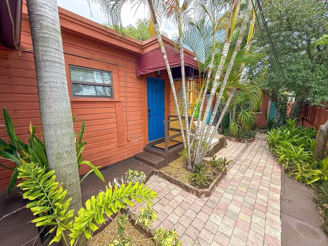 Residence photo 6
