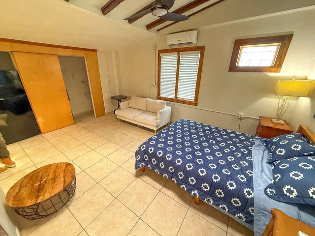 Residence photo 8