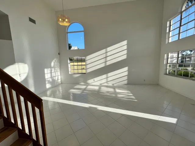 Residence photo 6