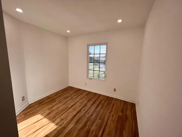 Residence photo 16