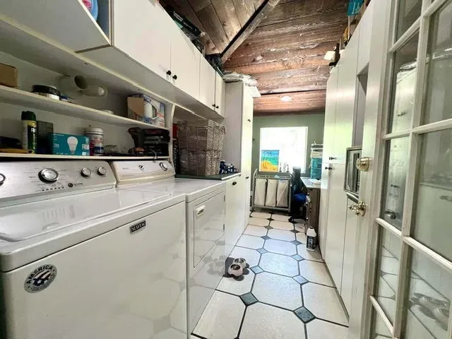 Residence photo 12