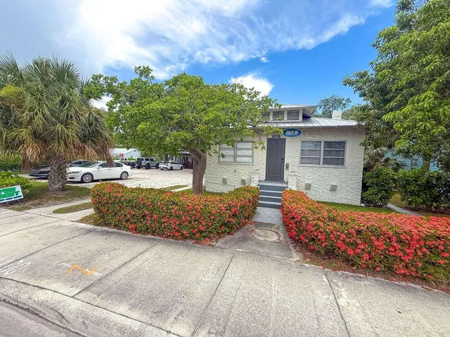  Residence photo 9