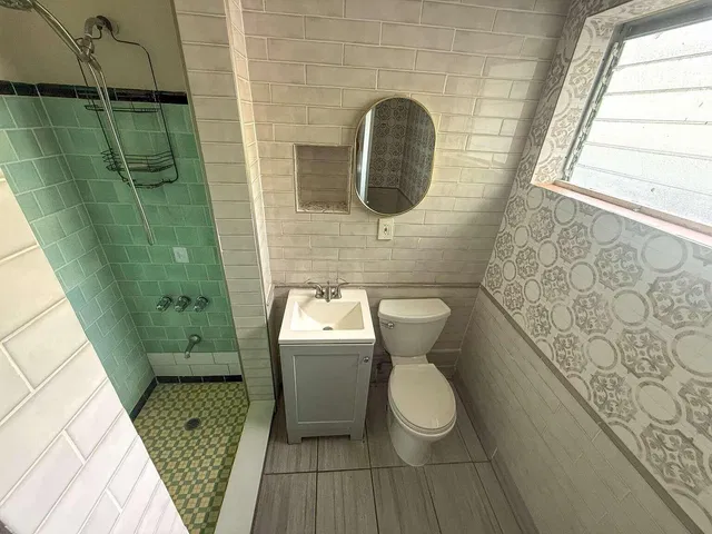  Residence photo 15