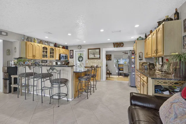 SoSo West Palm Beach Residence photo 4