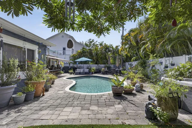 SoSo West Palm Beach Residence photo 12