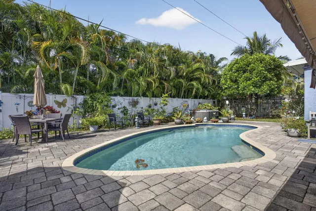 SoSo West Palm Beach Residence photo 13